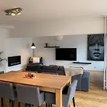 Loft Avroy